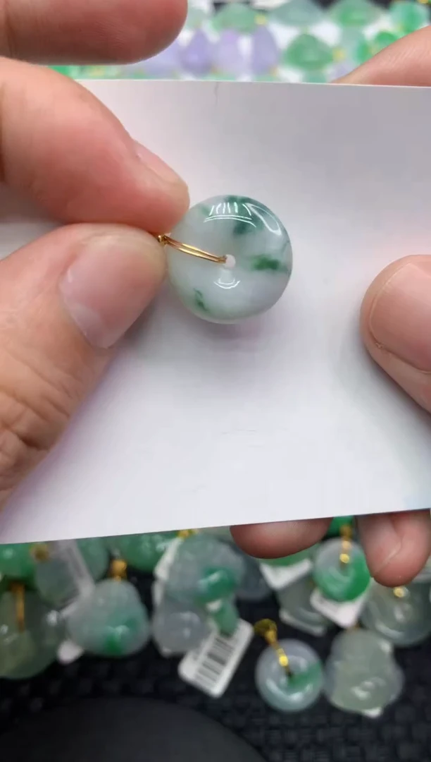 翡翠未镶嵌颈饰1111111111