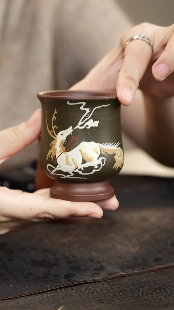 紫砂茶叶罐绿泥泥绘麋鹿主人杯