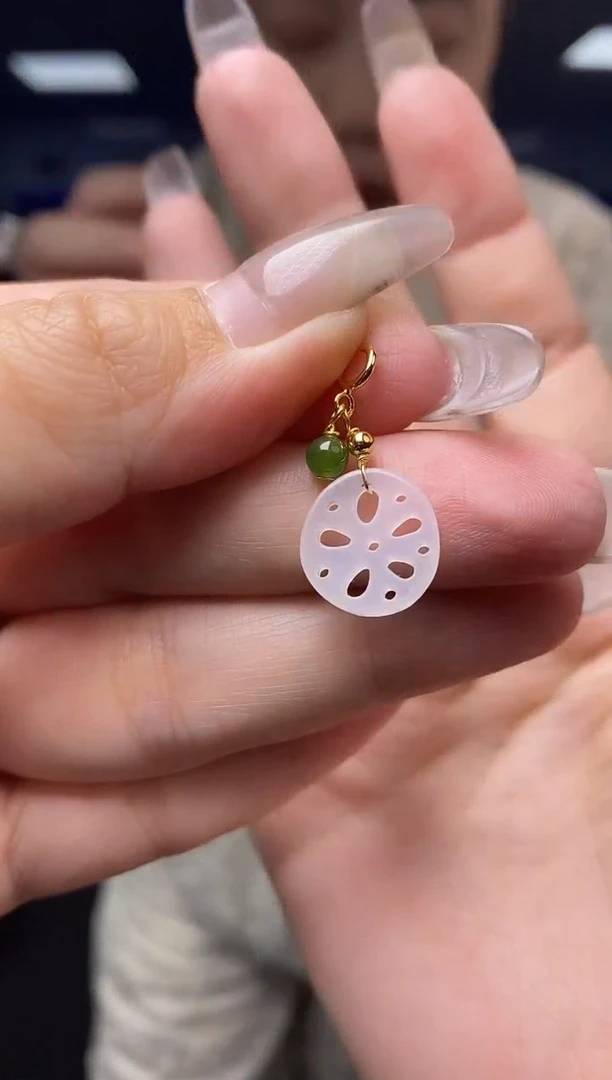 和田玉未镶嵌吊坠(不含链)Q01465