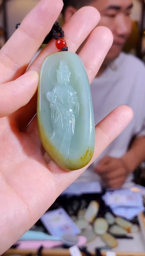 和田玉未镶嵌颈饰1