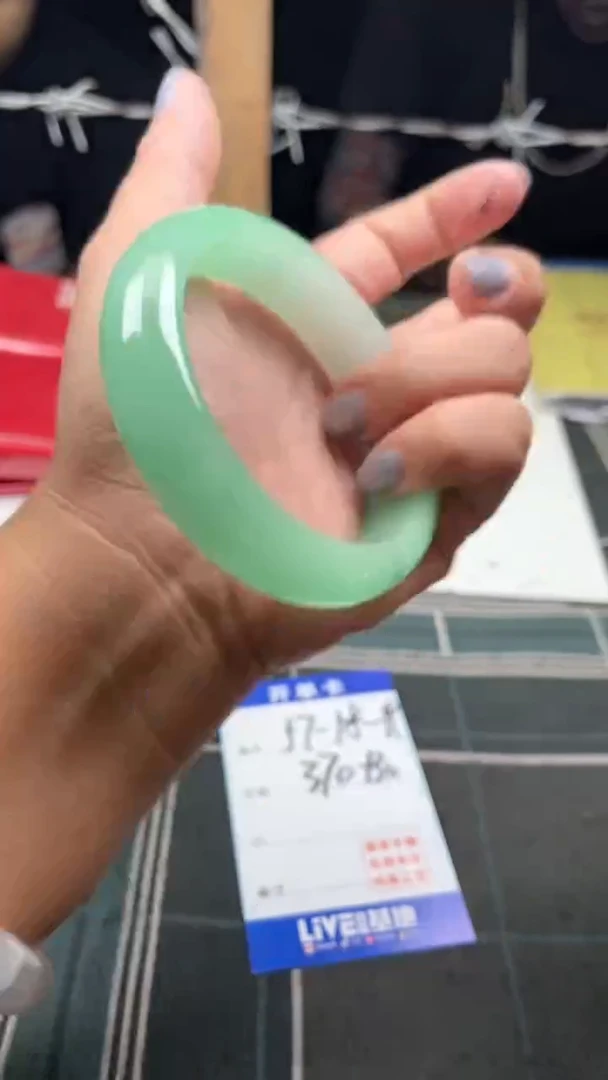 娜边境手镯现场收货直发