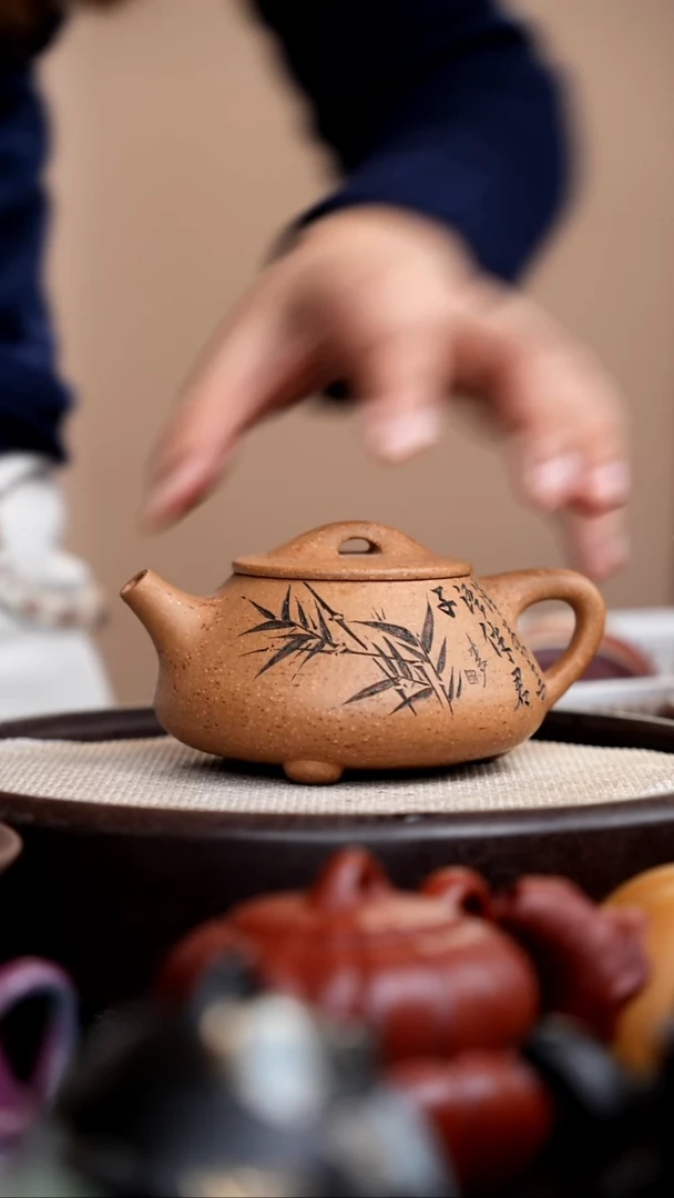 茶壶紫砂蟹黄段景舟石瓢刻竹