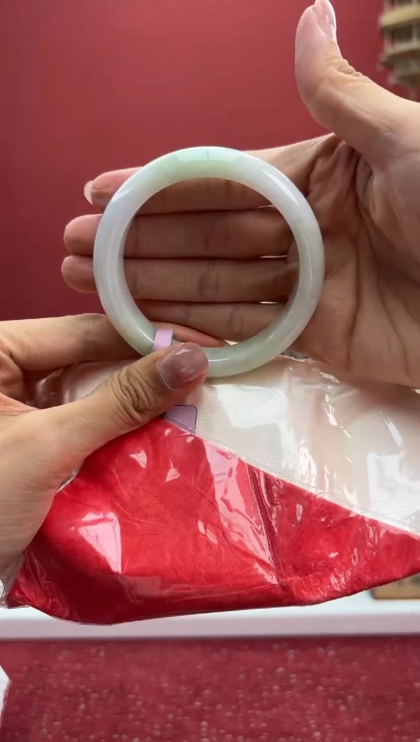 翡翠手镯未镶嵌10手镯