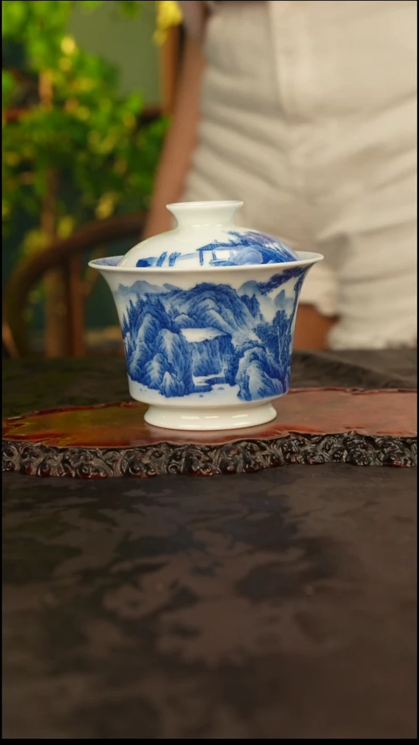 谢凯青花手绘山水盖碗