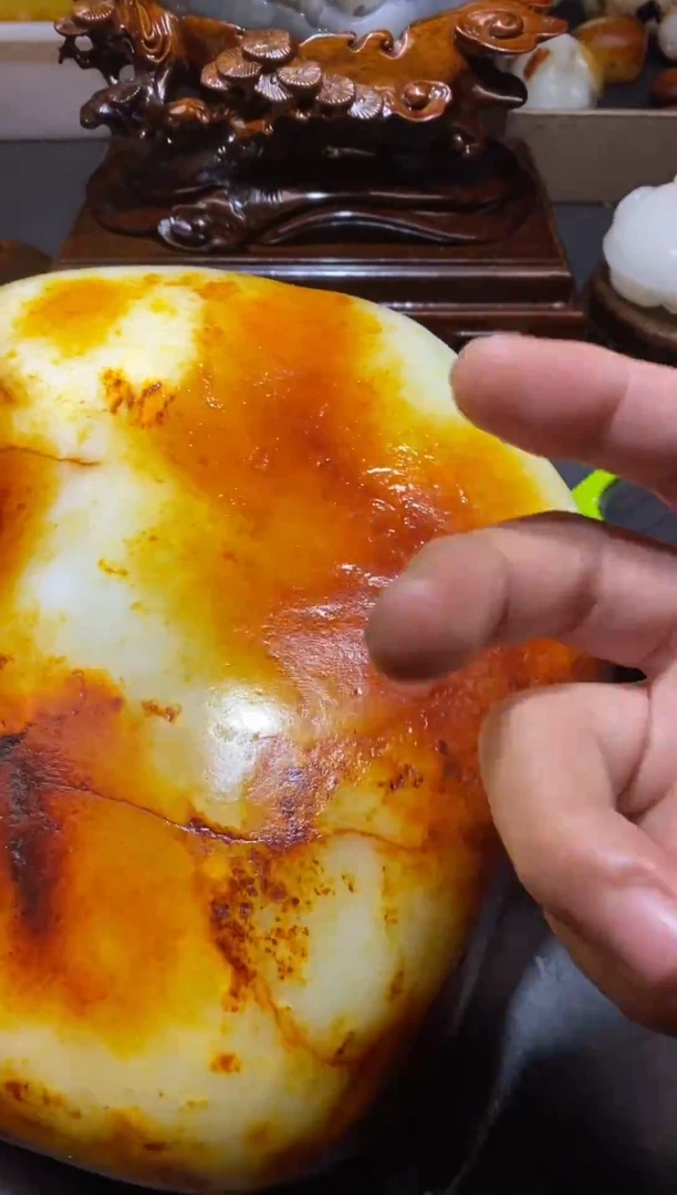 未镶嵌和田玉把件上****团和田玉