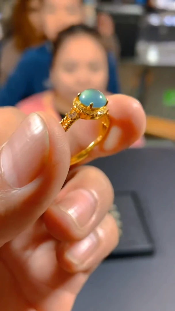 未镶嵌戒指翡翠多样性发一