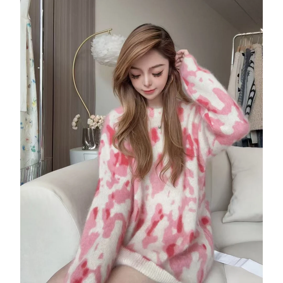 【百分百山羊绒】252050拉绒款粉红顽皮豹圆领款羊绒衫