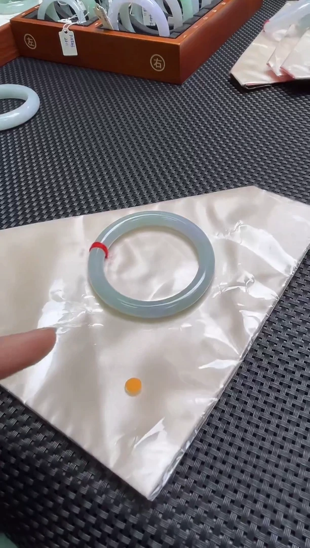 未镶嵌手镯翡翠5657