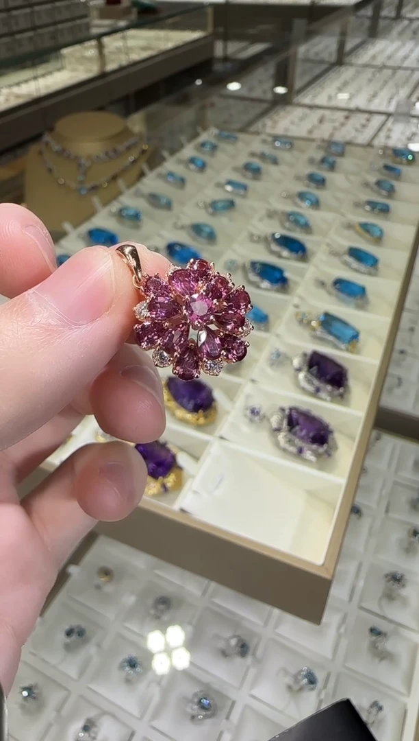 颈饰银S925镶嵌石榴石18mm繁花吊坠