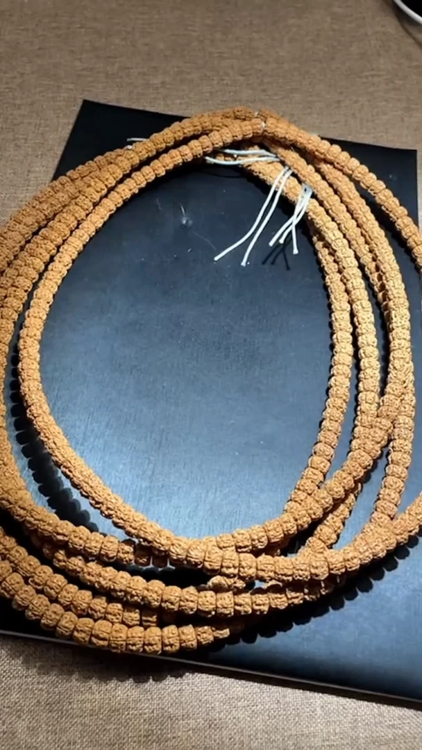 金刚菩提手串ZZ0716-01多样性发货，发其一