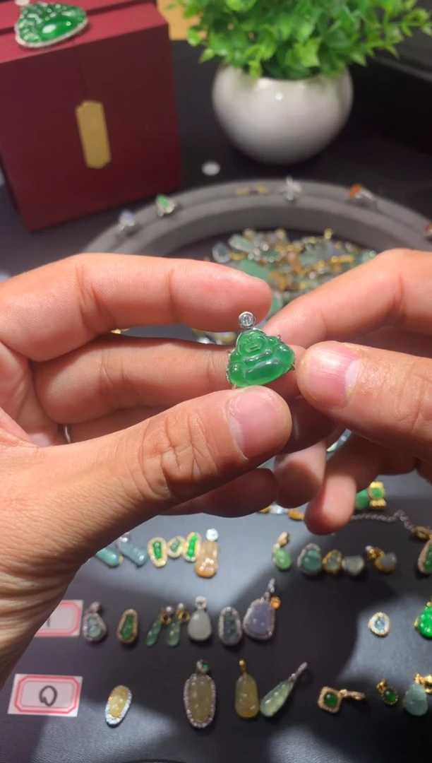 吊坠(不含链)未镶嵌翡翠1