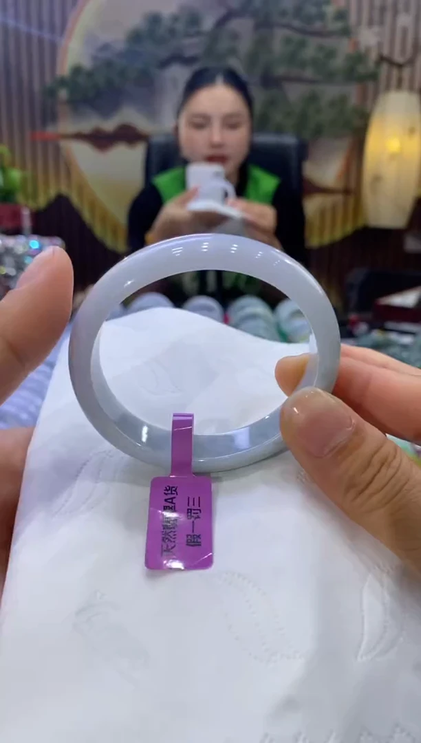 【闪购商品】翡翠手镯未镶嵌多人05612
