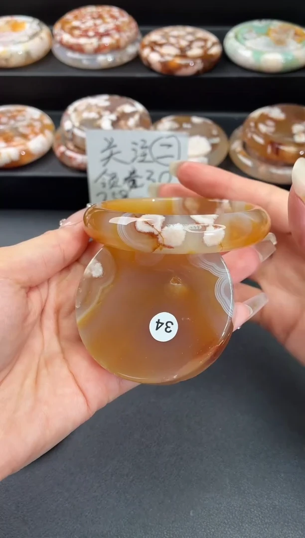 手镯玛瑙/玉髓未镶嵌石英质玉60圈(赠送镯心)圈口建议拍大