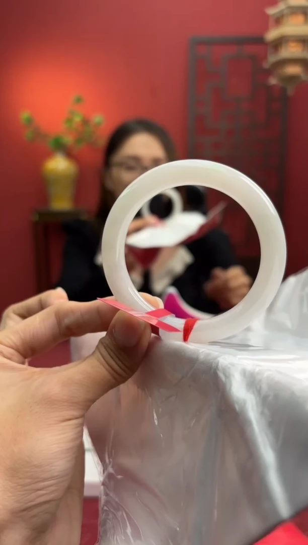 未镶嵌手镯（圆镯）翡翠翡翠手镯12