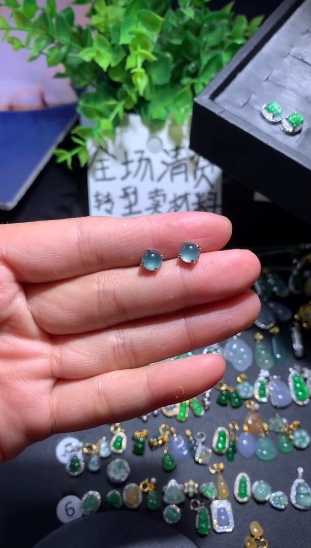 吊坠(不含链)未镶嵌翡翠M****贤1