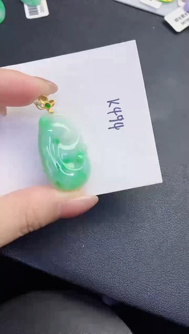 颈饰未镶嵌翡翠缅甸天然翡翠A货