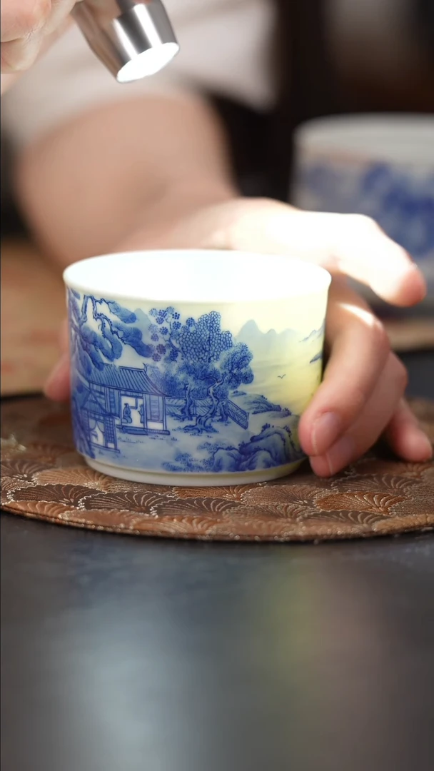 【闪购商品】杯看山柴窑青花山水杯