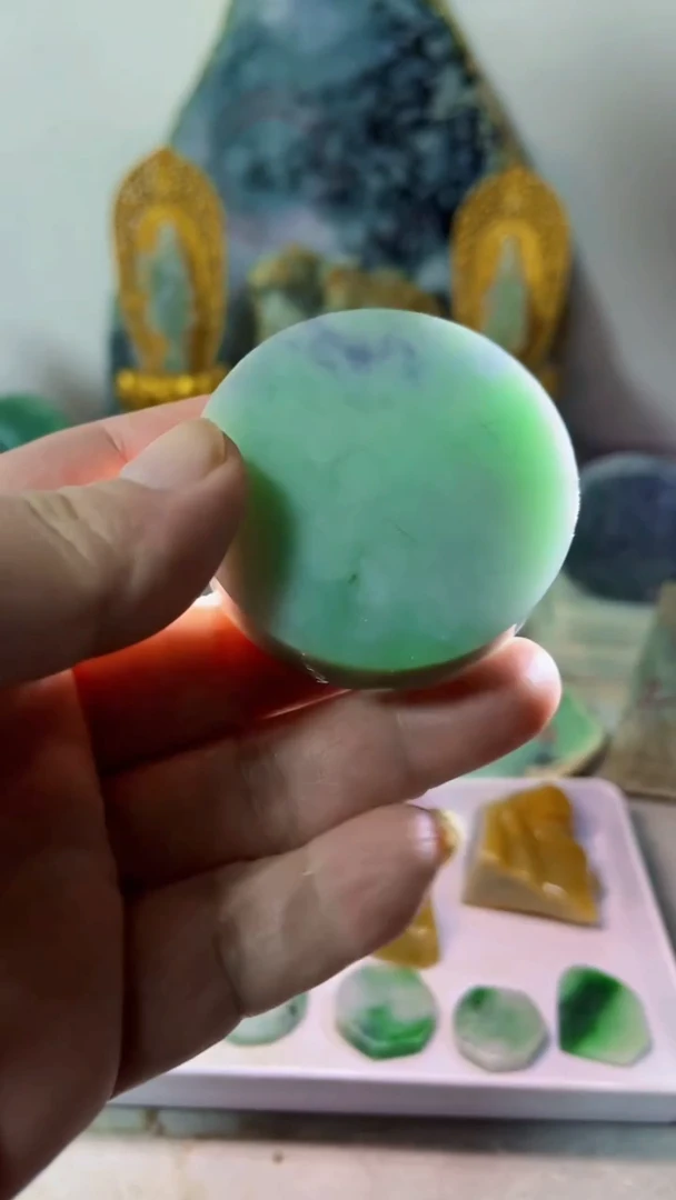 【闪购商品】翡翠吊坠(不含链)未镶嵌A395