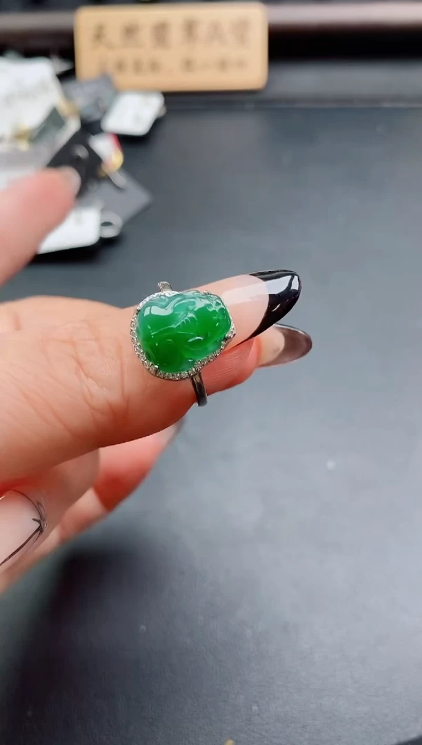 银S925镶嵌戒指翡翠1