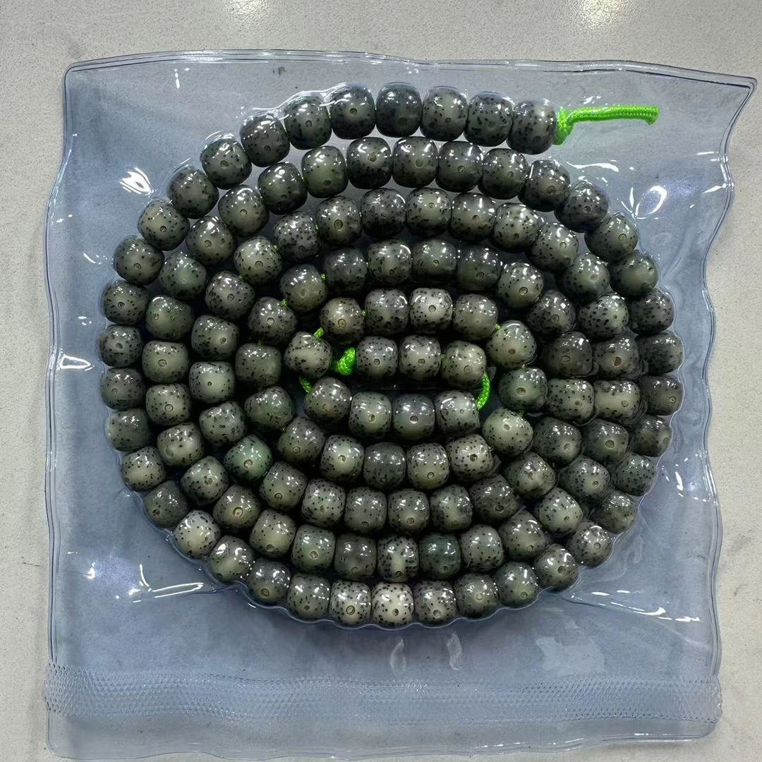 P100 绿幽灵星月菩提长串0.7cm*0.8cm