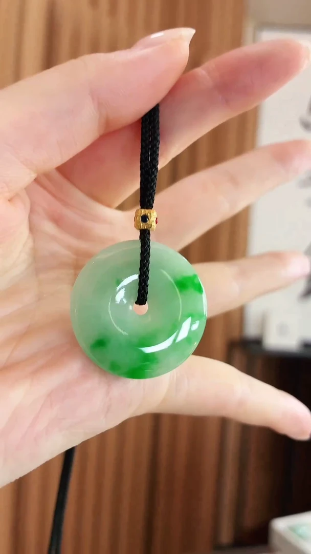 翡翠未镶嵌颈饰双*吊坠