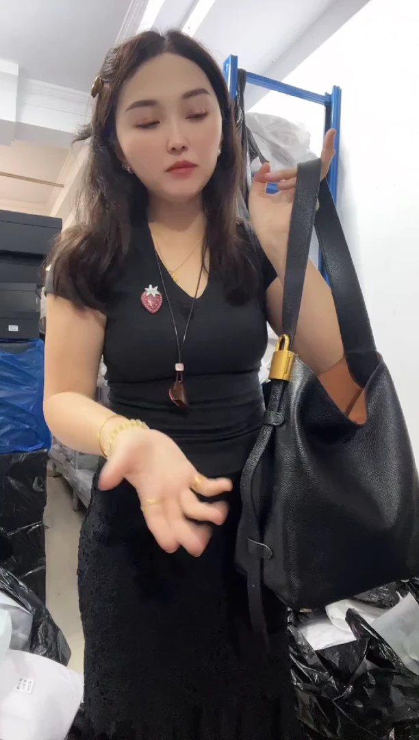 牛皮（革）高端订制时尚百搭女士手提斜跨包包