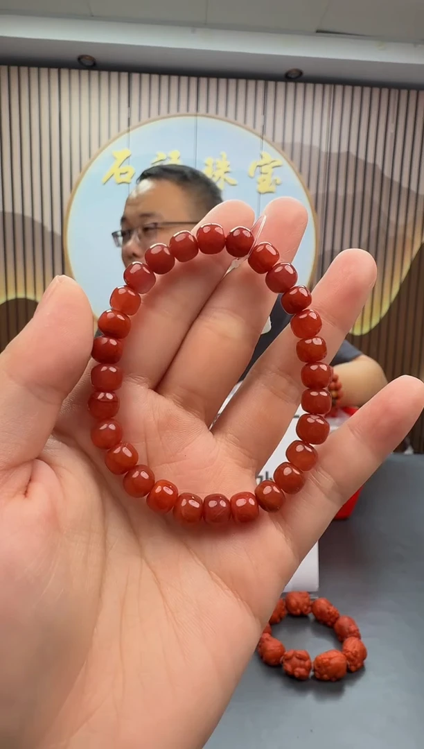 未镶嵌手串南红玛瑙025ZB1126产品一个