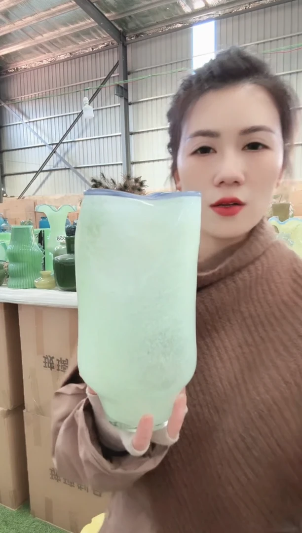 105直播玻璃花瓶