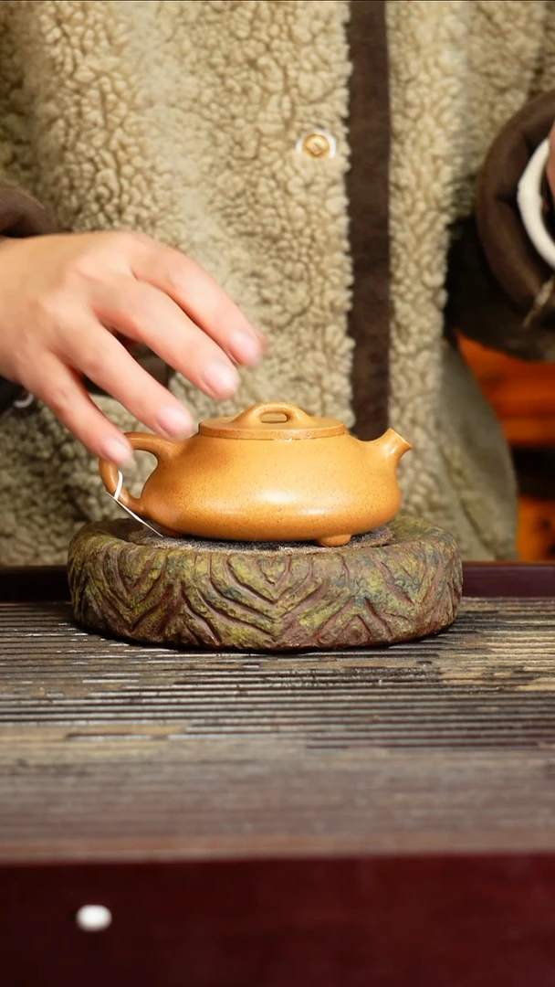 宜兴原矿紫砂壶茶壶宜兴原矿紫砂壶茶壶160C