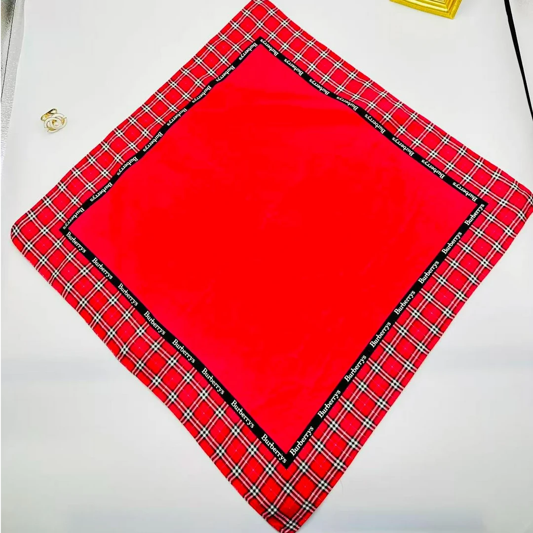 95新 BURBERRY/博柏利 海囤/巴宝莉/丝巾/yy09472