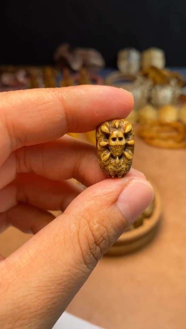 其他牛骨P1276-大千录三通-有棕裂