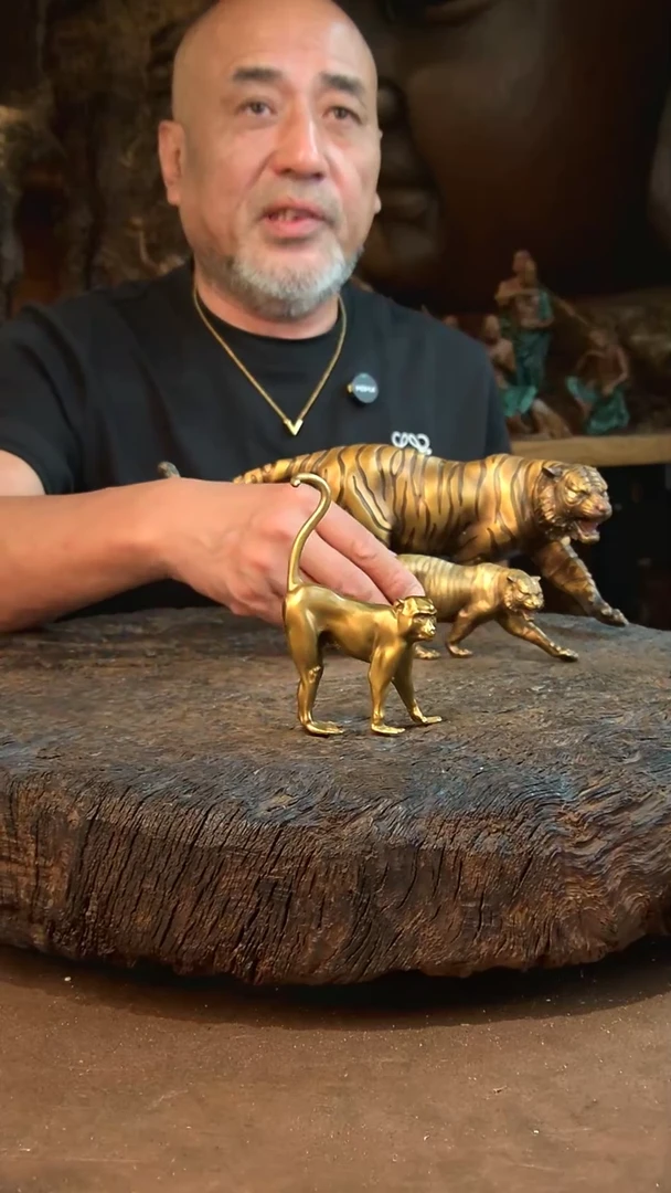 铜我****袄生肖猴