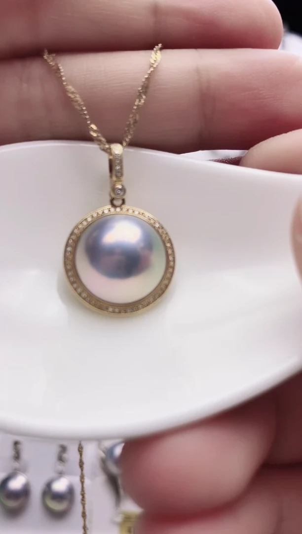 18K金镶嵌颈饰拼合珍珠（马贝珠）海水马贝吊坠