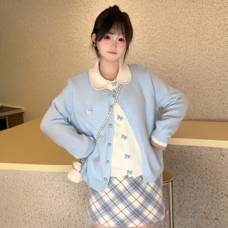 新款女温柔风秋装秋冬新款设计感假两件刺绣毛衣翻领毛衣女秋冬