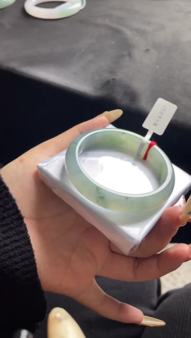 未镶嵌手镯翡翠三天鉴赏期