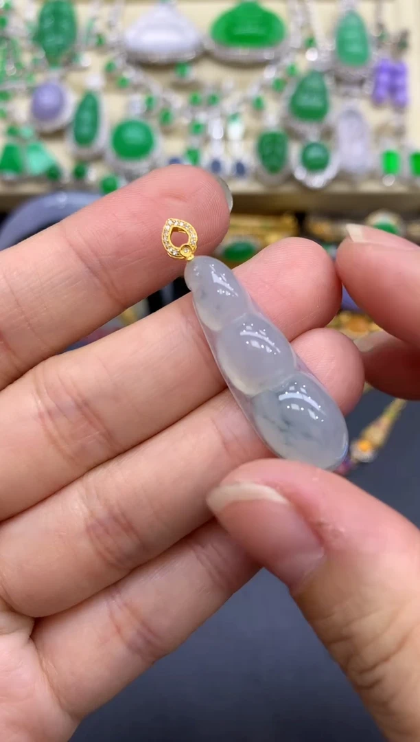 颈饰18K金镶嵌翡翠27-中国好珍宝