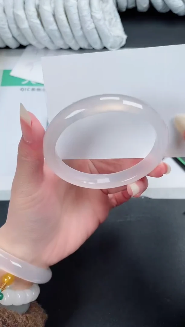 【闪购商品】石英质玉手镯未镶嵌346-60.5