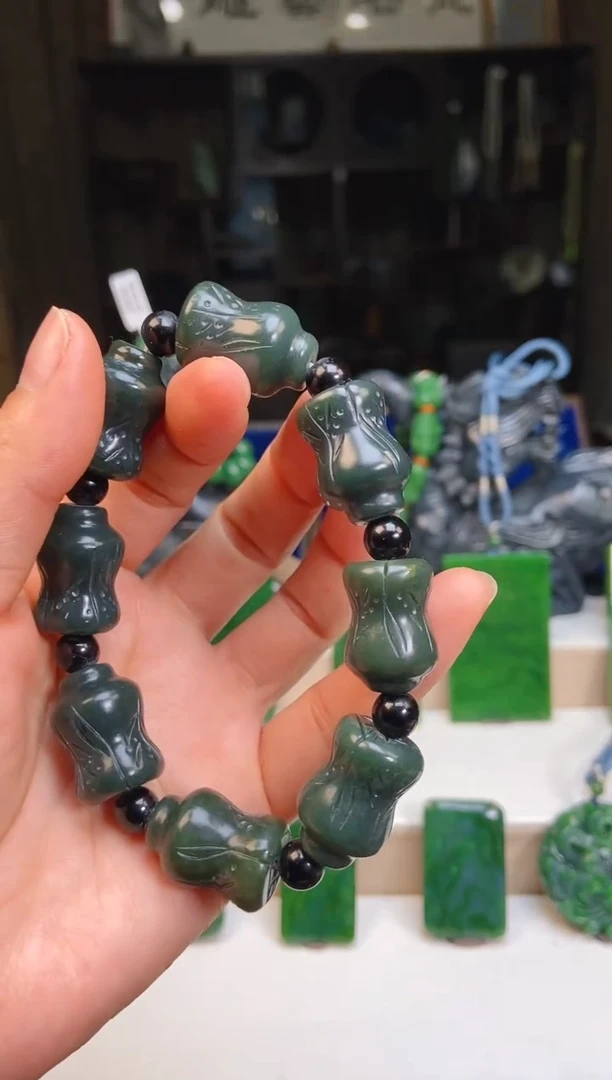 【闪购商品】和田玉挂件未镶嵌1