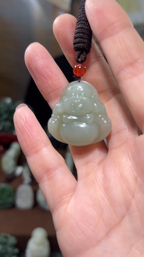 颈饰未镶嵌和田玉·