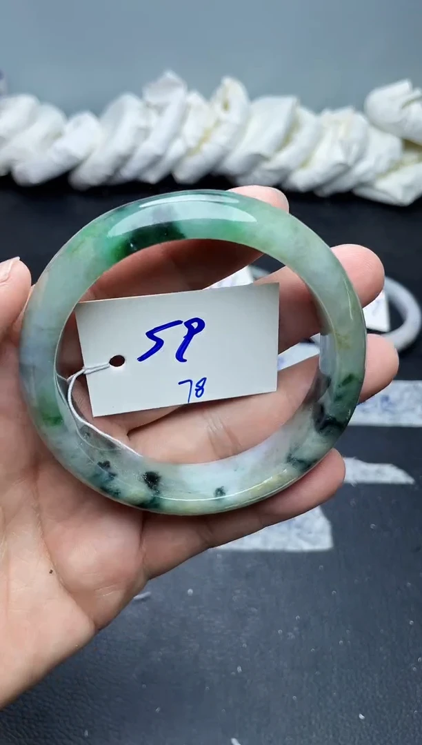 未镶嵌手镯翡翠78