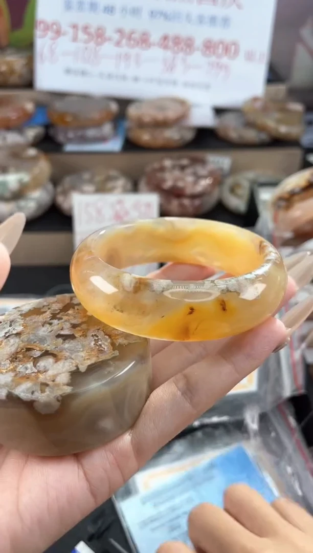 未镶嵌手镯石英质玉58