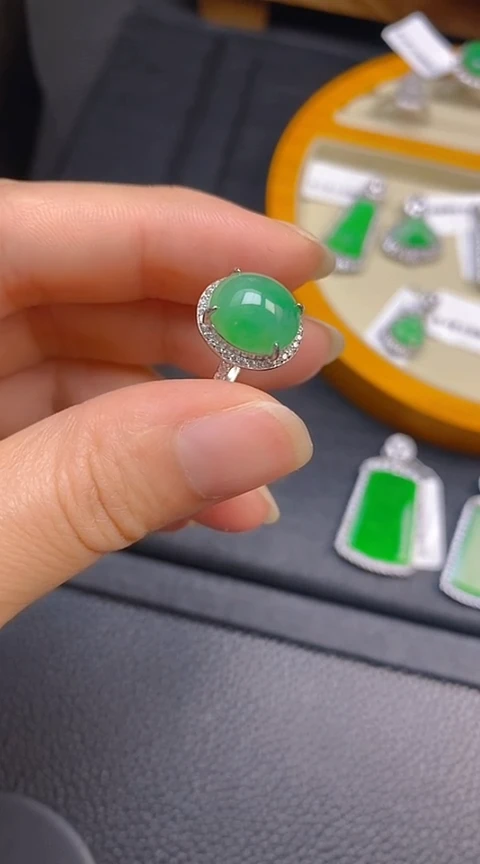 翡翠戒指银S925镶嵌蛋面