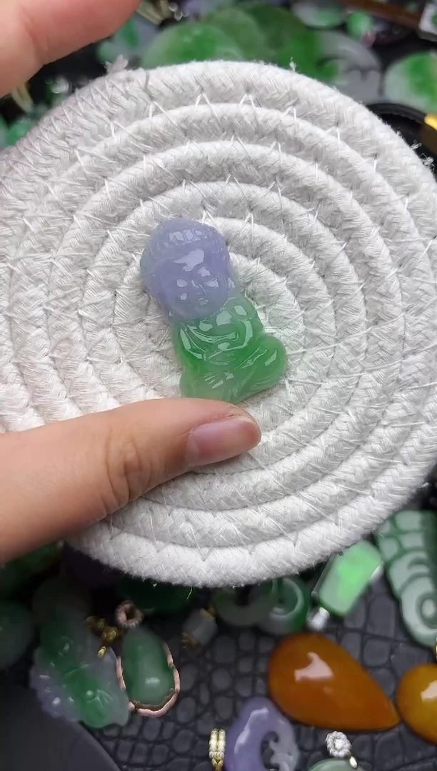 颈饰未镶嵌翡翠缅甸翡翠吊坠