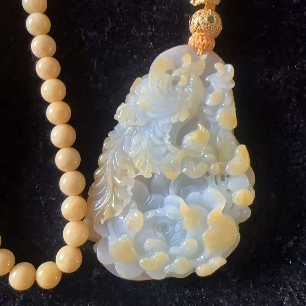 天然缅甸翡翠吊坠3301