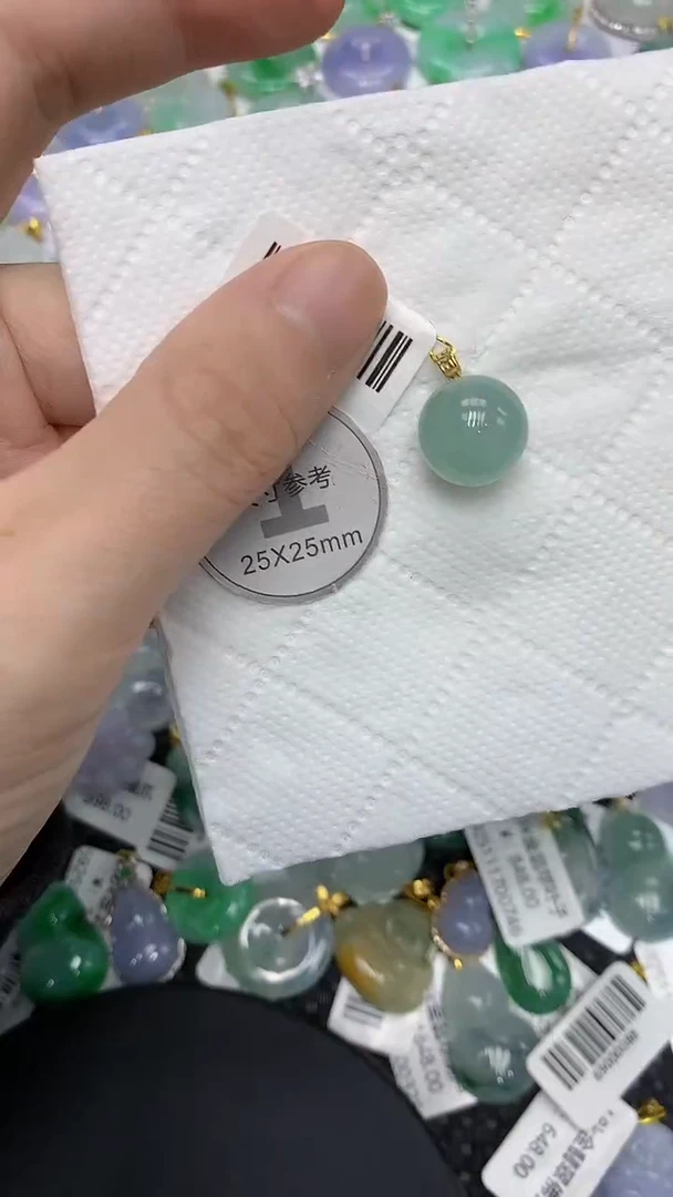 颈饰18K金镶嵌翡翠11111111