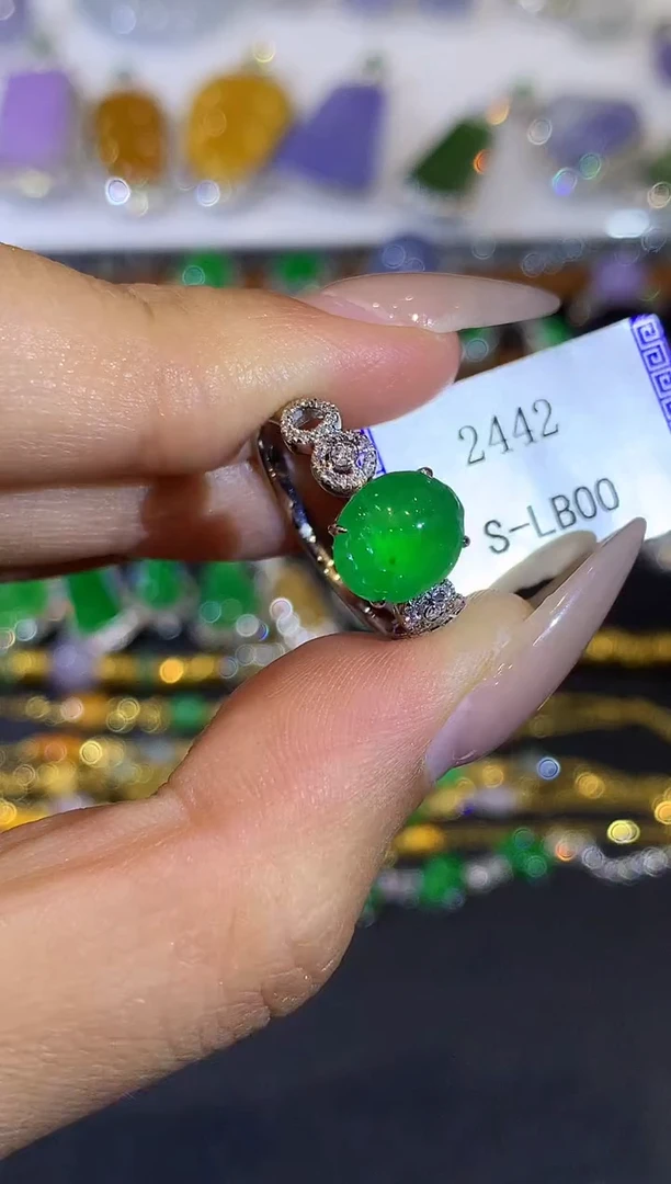 翡翠戒指18K金镶嵌YS2442 多样性发其一