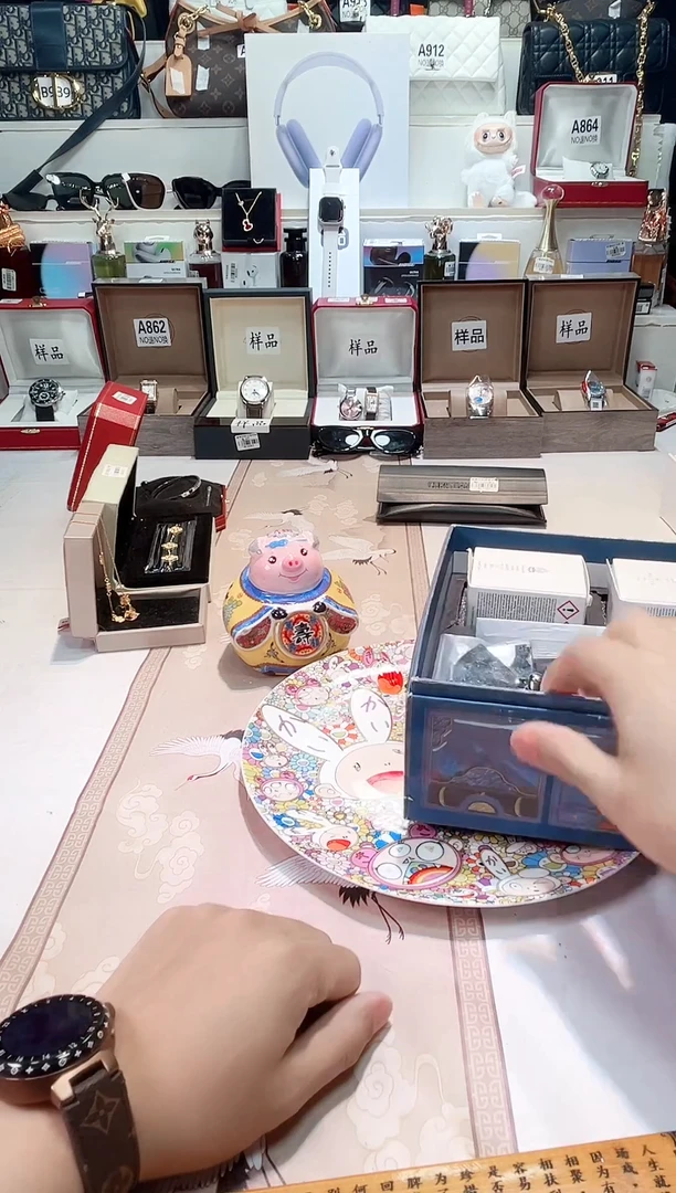 瓷片瓷器 库房到期 全部地板价@@1