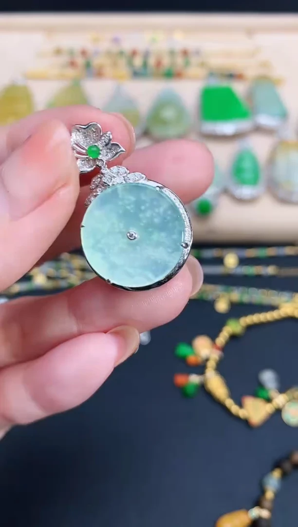 翡翠18K金镶嵌吊坠(不含链)吊坠|6980