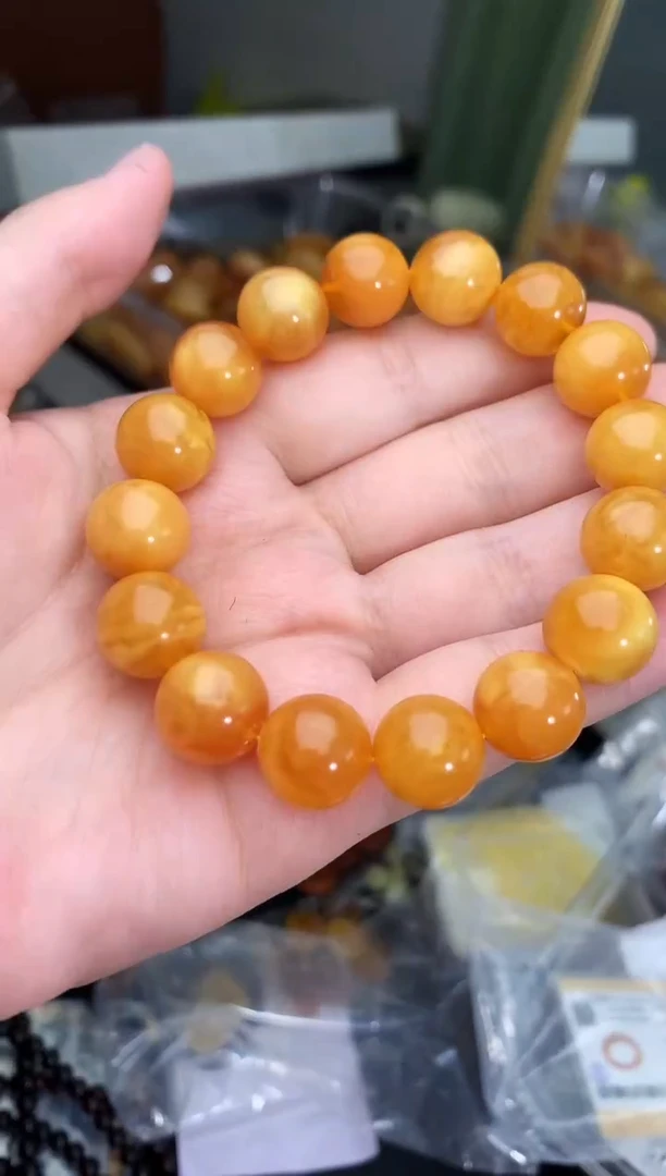 蜜蜡未镶嵌珠宝奇石139