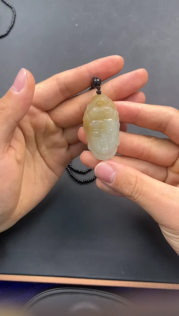 未镶嵌手串和田玉福利吊坠微色差